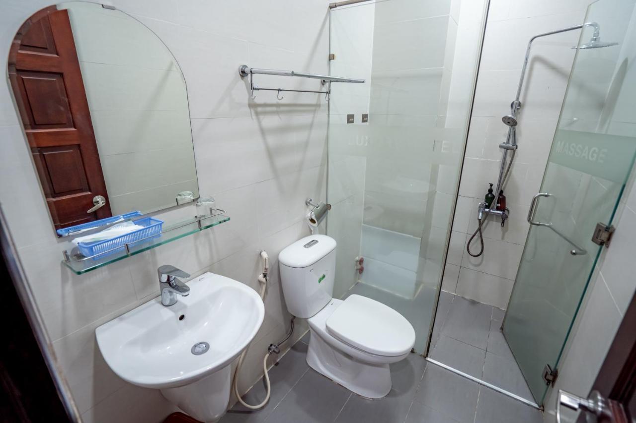 Luxury Hotel Hau Giang Хошимин Экстерьер фото