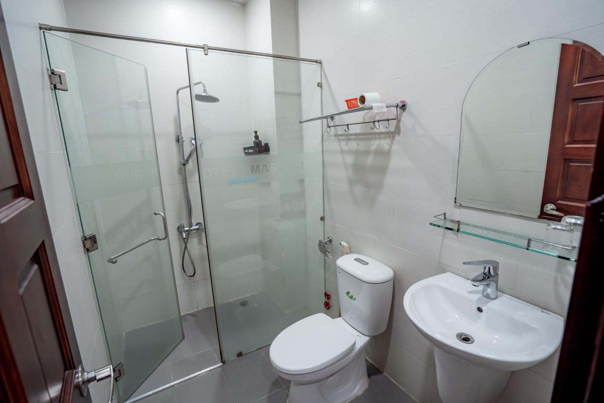 Luxury Hotel Hau Giang Хошимин Экстерьер фото